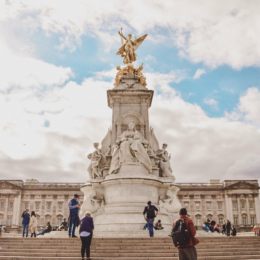 Holiday London Itinerary Travel Tips Days Queen Victoria Memorial