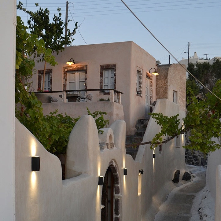 Holiday Santorini Itinerary Travel Tips Lefkes Oia View Best Dinner