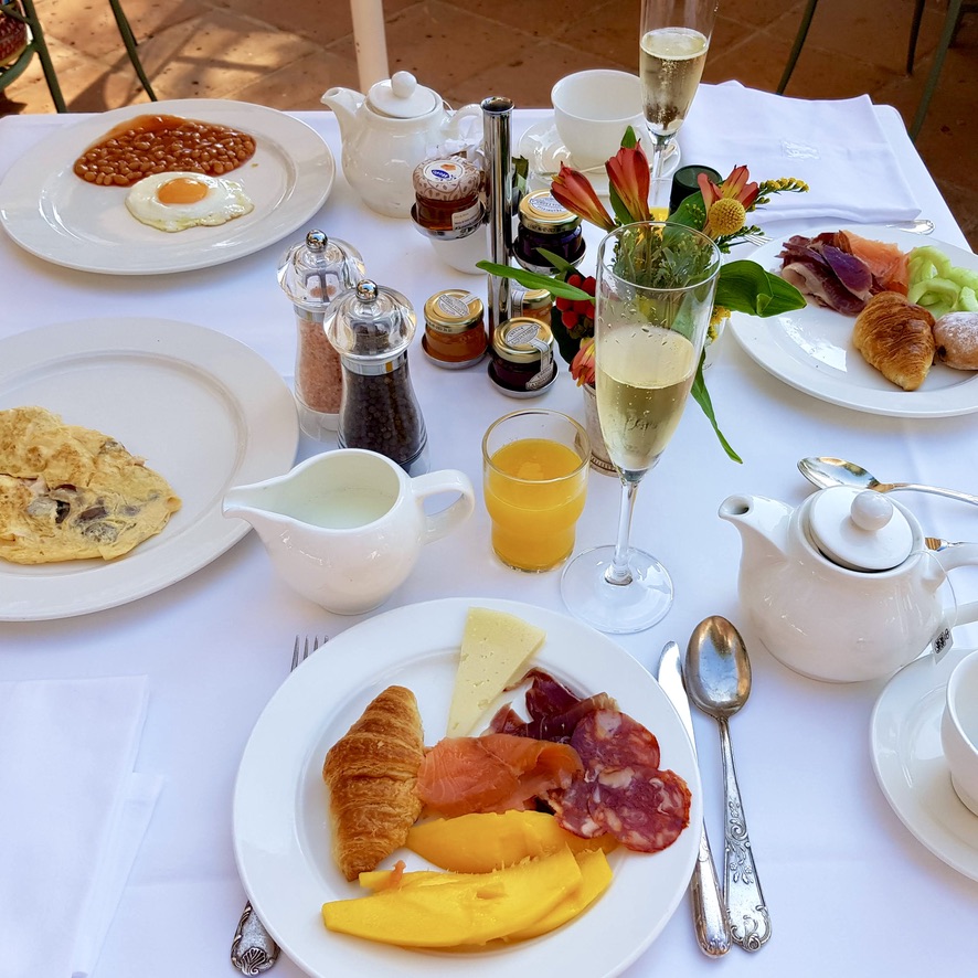 Marbella Club Timeless Charming Luxury Family Beach Front Hotel Wellness Mindfulness Yoga Pilates Meditation Grill Best Beef Steak Deck Chairs Swimming Pool Suite Lush Garden Kids Club Alfresco Dining Cocktail Summer