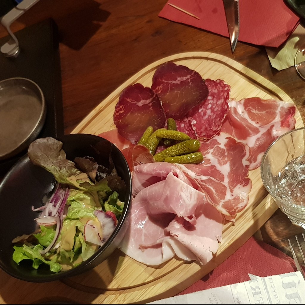La Trappeur Les Deux Alpes Top 5 Restaurants Raclette Ham