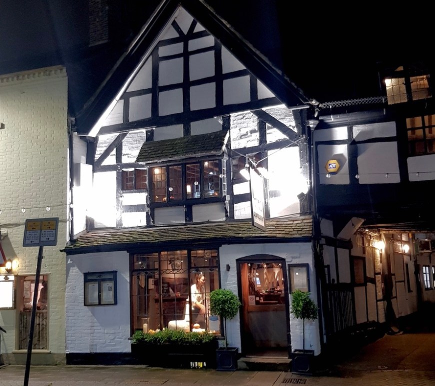 Romantic Cosy Dinning Stratford Upon Avon British Restaurant Exterior Front