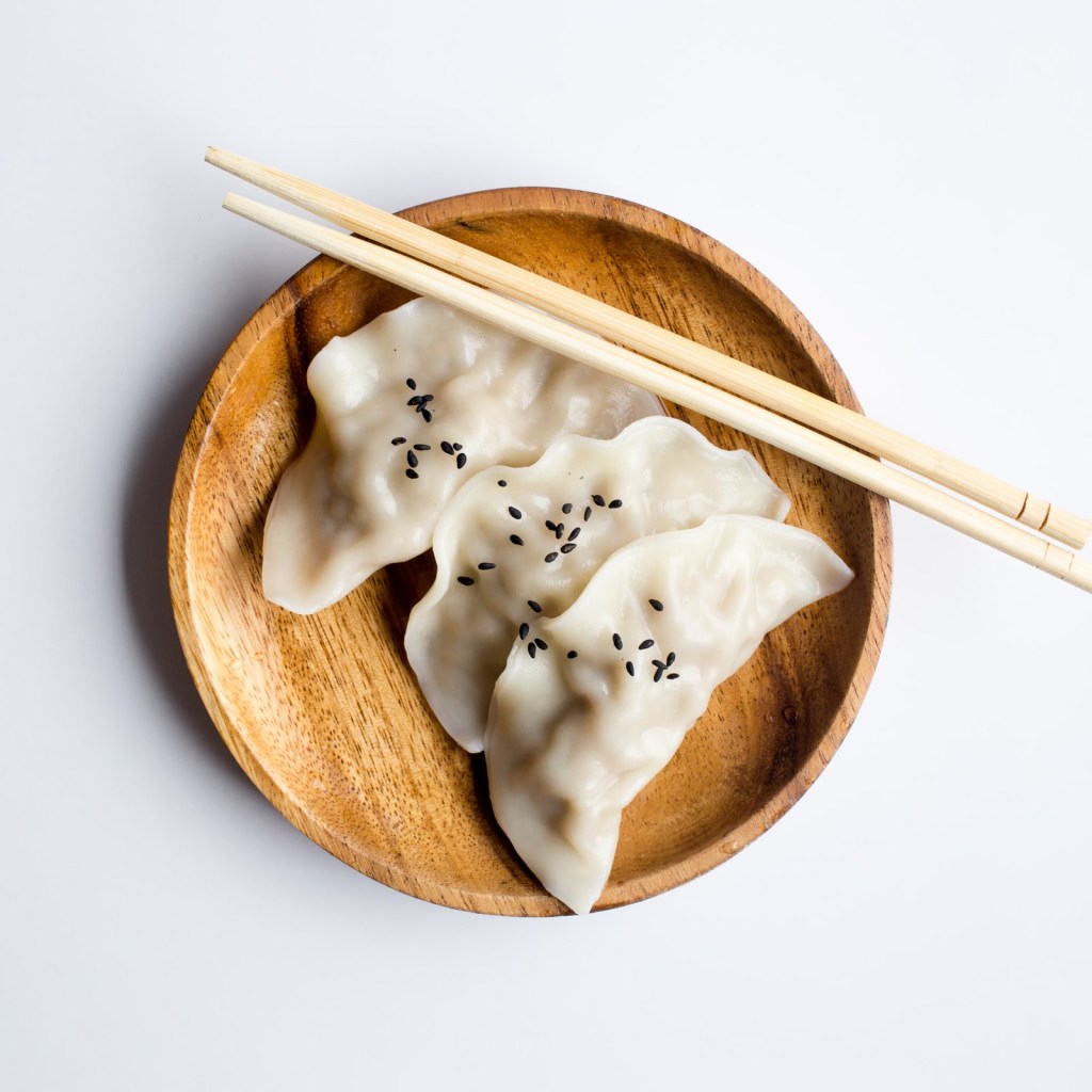 Twostomachs Lifestyle Stomach Travel Stuff Review