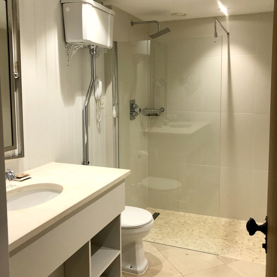 Great Fosters Luxury Country Home Weekend Retreat Central London Hotel Review Spacious Super King Suite