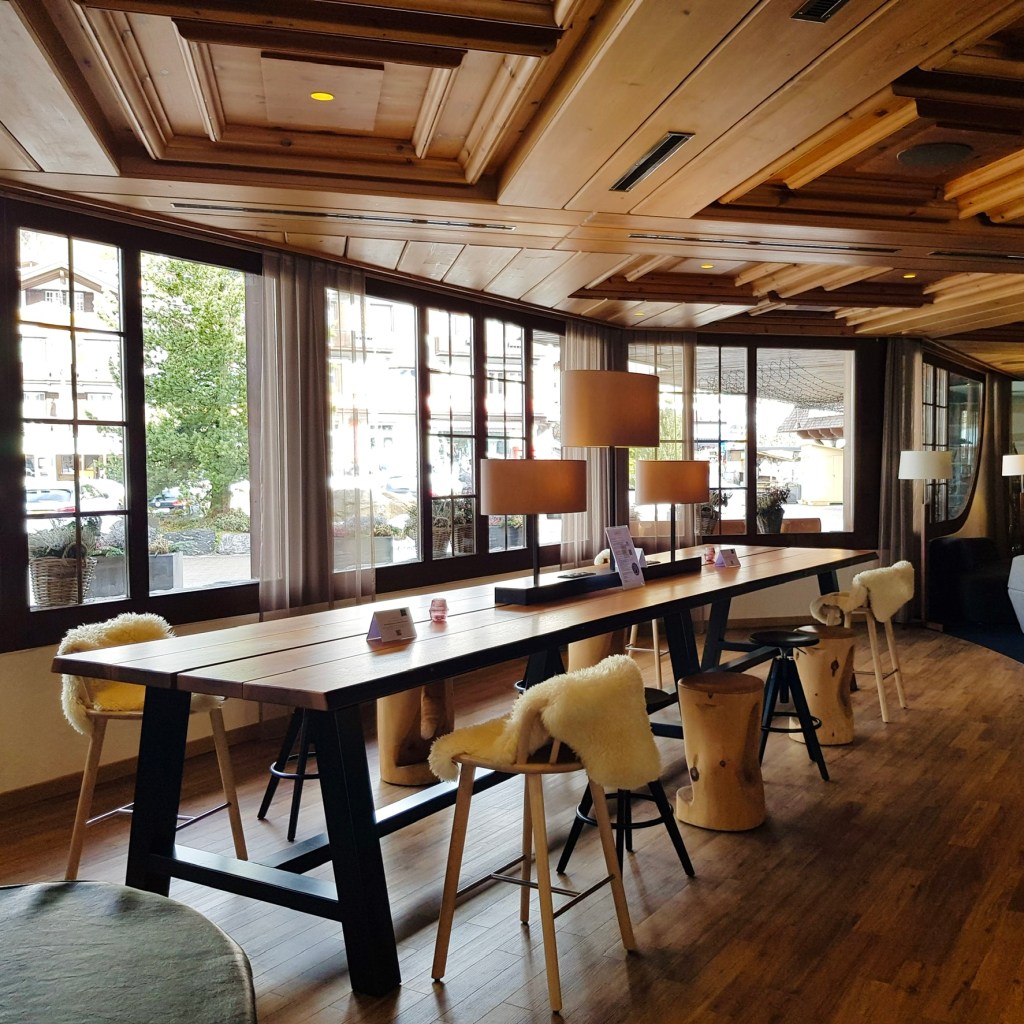 Sunstar Hotel Grindelwald Ski Resort Family Dog Friendly Comprehensive Spa Swimming Pool Massage Buffet Restaurant Breakfast Dinner Balcony Minibar Complimentary Shuttle Bus Snowboarding Rental Shop Mountain View