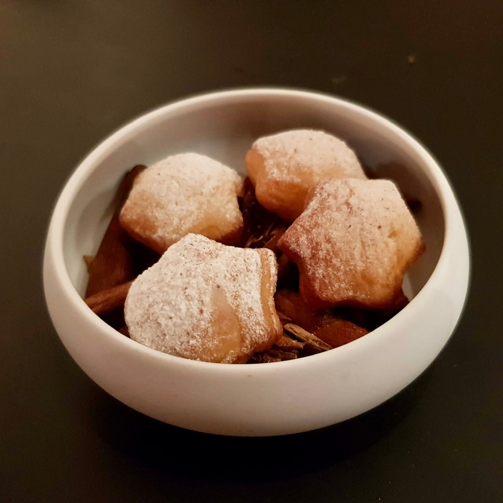 Restaurant Glacier Boutique Hotel Tasting Menu Grindelwald Artistic Locally Sourced Sustainable Ingredients Robert Steuri Service Relaxed Romantic Enjoyable
