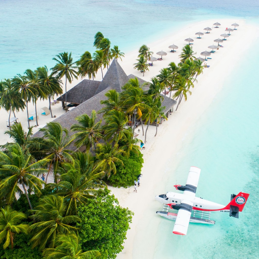 Twostomachs Lifestyle Stomach Travel Stuff Review