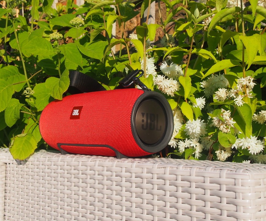 Best bluetooth portable speaker JBL Xtreme long term review featured