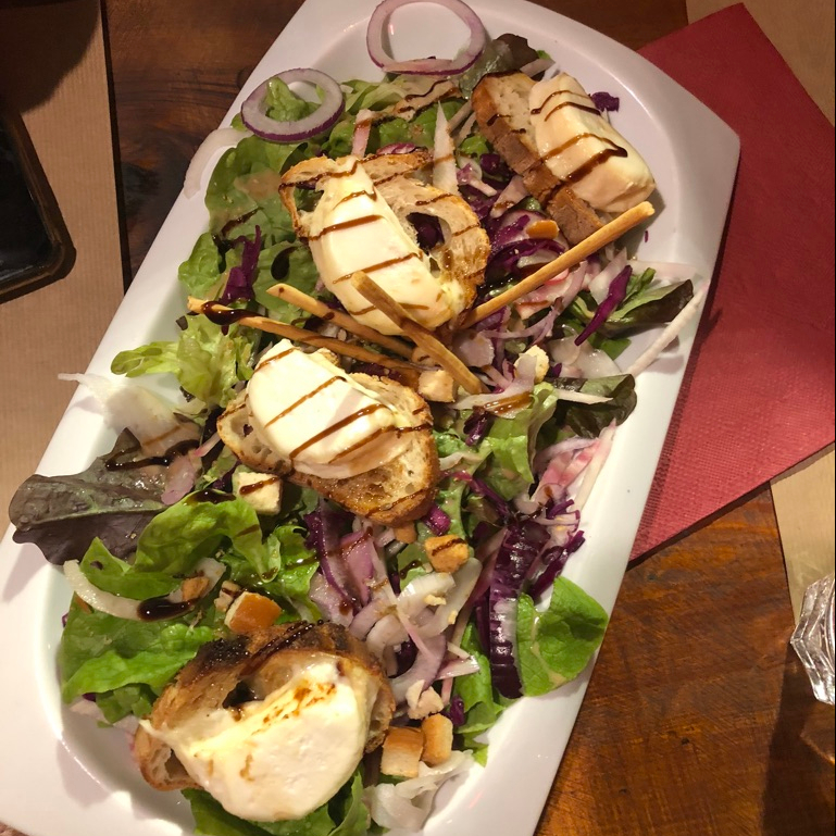 La Trappeur Les Deux Alpes Top 5 Restaurants Goat Cheese Salad